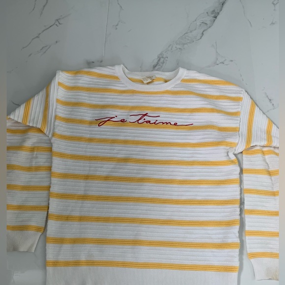 Cute almost new winter sweater - Picture 1 of 1